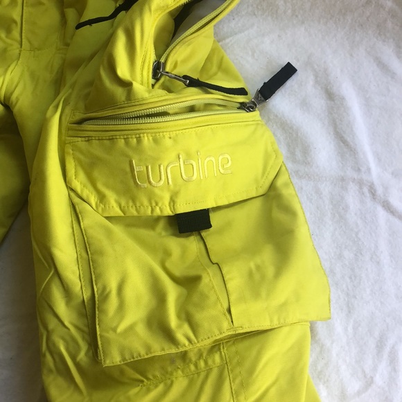 Turbine XS ski/ snowboard pants - Picture 4 of 5